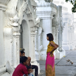 d612668-065bis-mandalay-kuthodaw-pagoda-michel-pour-espace-fr