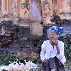 d613733-164lac-inle-shwe-indein-pagoda-michel-pour-espace-fr