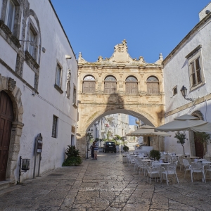 d783496-bis-ostuni-0202-michel-pour-espace-fr